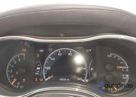 2016 Jeep Grand Cherokee Summit from USA, damaged, VIN 1C4RJFJG1GC499371